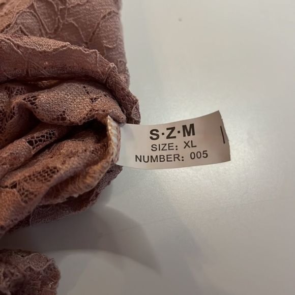 Pink stretchy long sleeve mock turtleneck lacy sheer blouse/top size medium - Picture 8 of 10